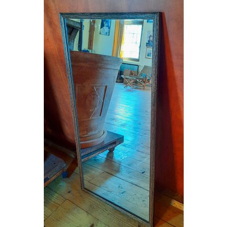 Vékony fakeretes tükör, maximális méret 50x90cm